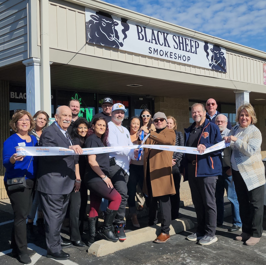 Photo of ribbon cutting for Black Sheep Smokeshop